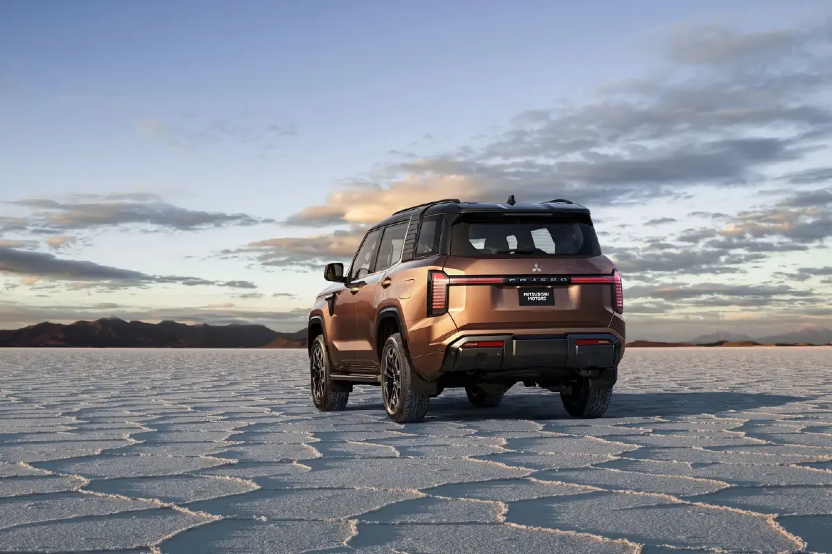 มิตซูบิชิ ฟื้นตลาด Pajero ผลิตไทย ขายทั่วโลก เผยโฉมทางการวันนี้