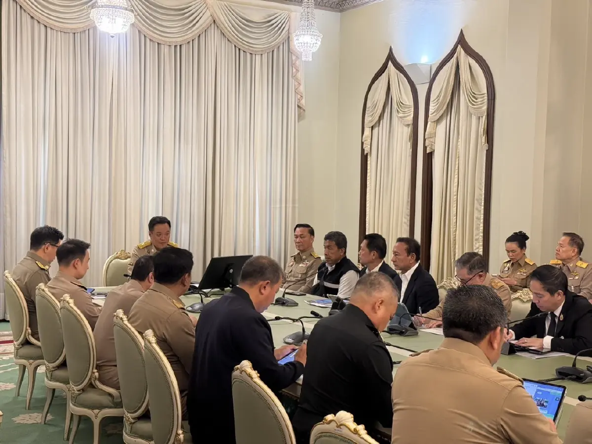 ‘อนุทิน’ ถกด่วน แก้ ‘น้ำท่วม กทม.’ เร่งระบาย ช่วย ปชช. ‘ชัชชาติ’ บัญชาเหตุการณ์