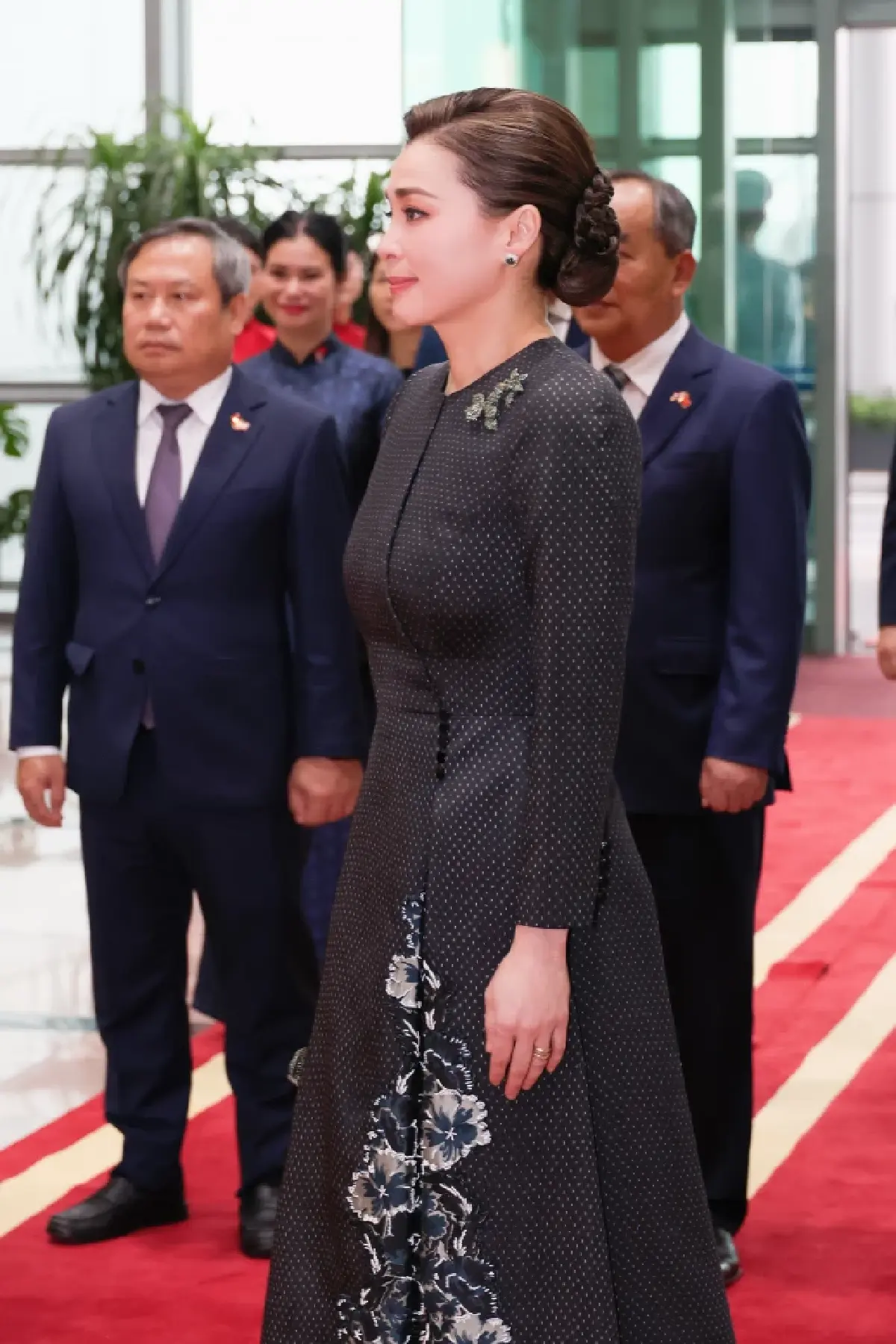 ในหลวง-พระราชินี เสด็จฯ เยือนสาธารณรัฐสังคมนิยมเวียดนาม อย่างเป็นทางการ