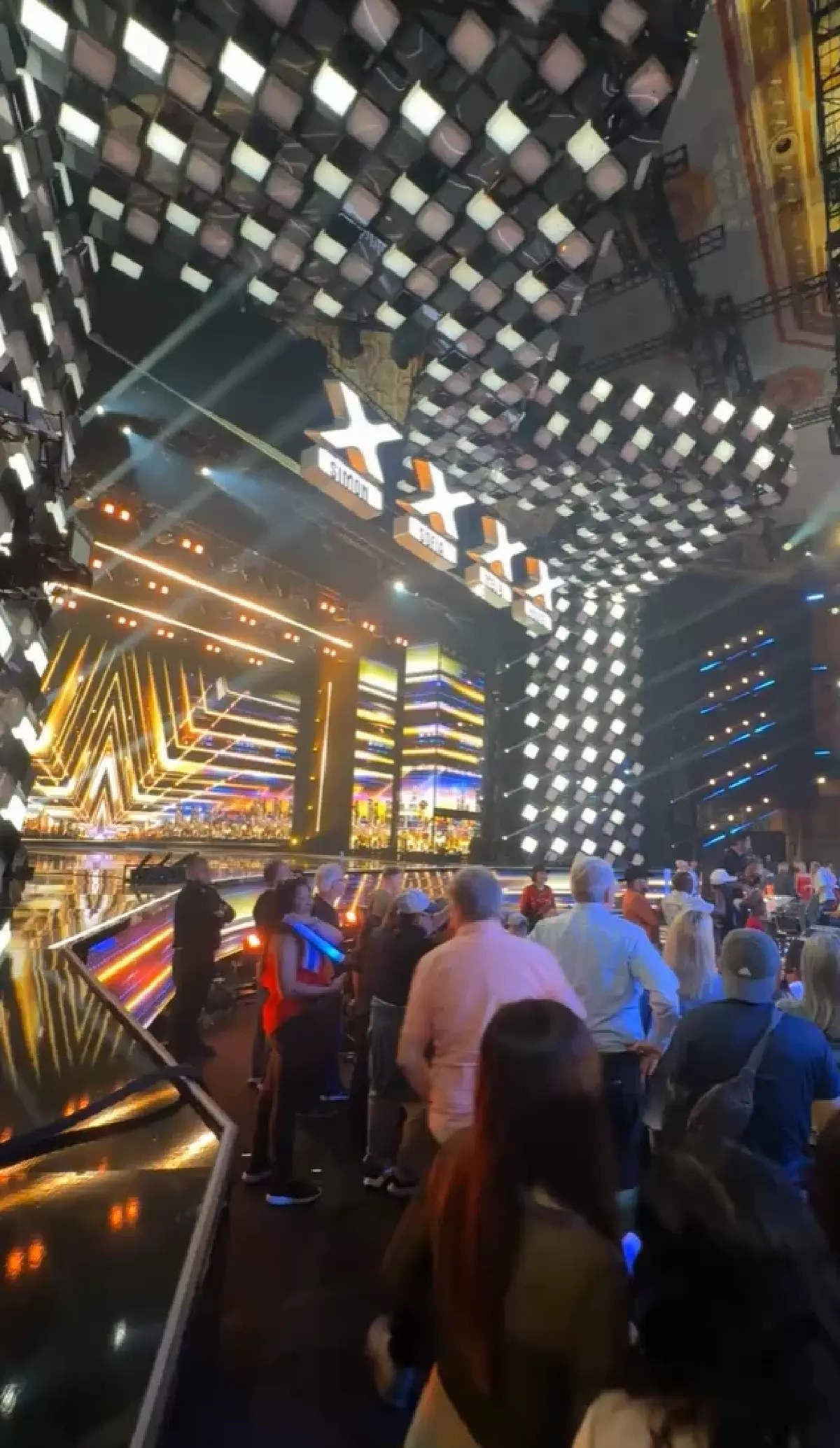 เดือดสะเทือน LA! ส่อง 9 คู่แข่งมหาโหด 'เนเน่ รอยัล' AGT 2026 รอบชิง