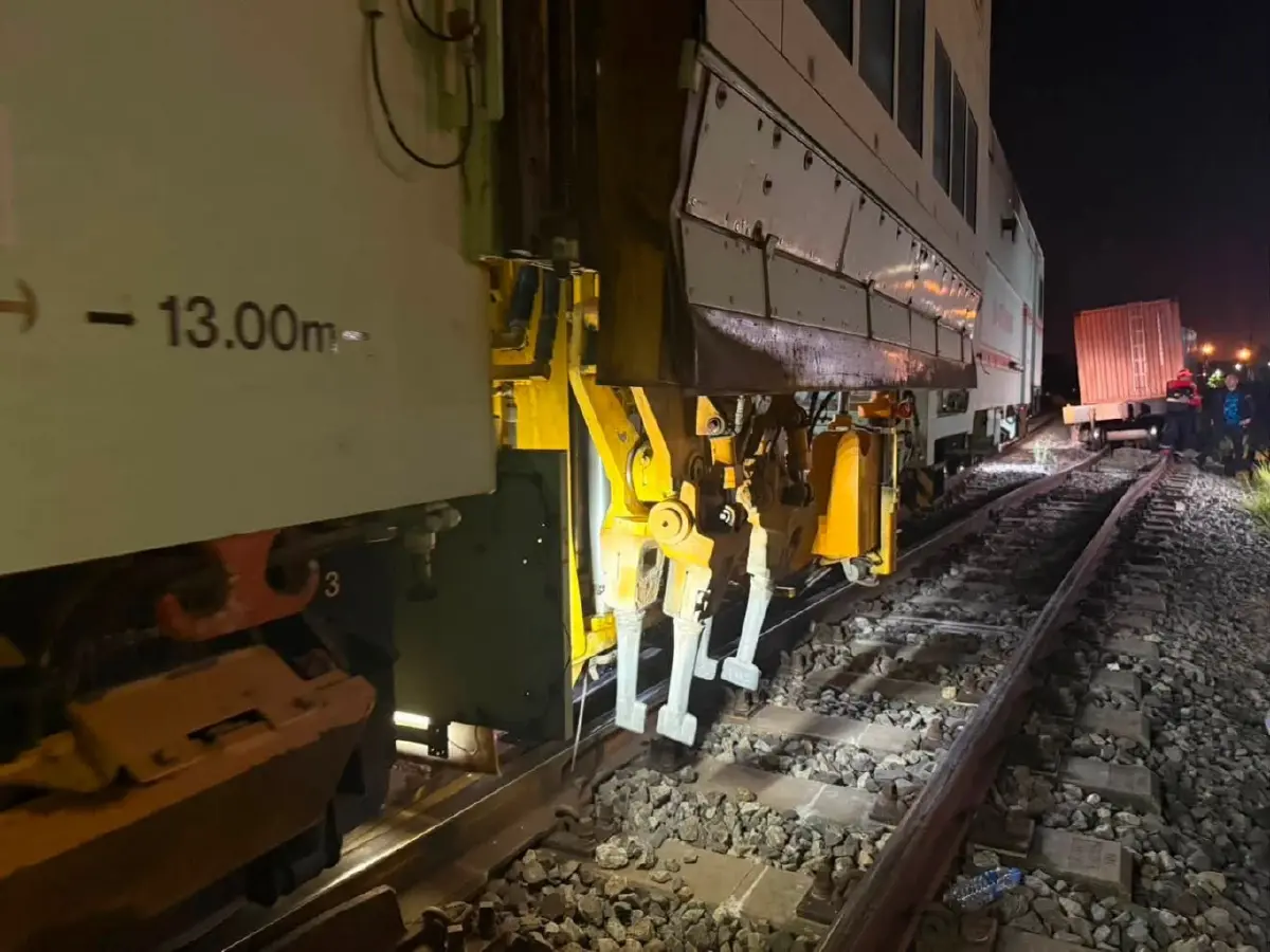 กู้สำเร็จแล้ว รถไฟตกรางชลบุรี แฉเบื้องหลังช็อก น็อตยึดรางหาย 7 ตัว