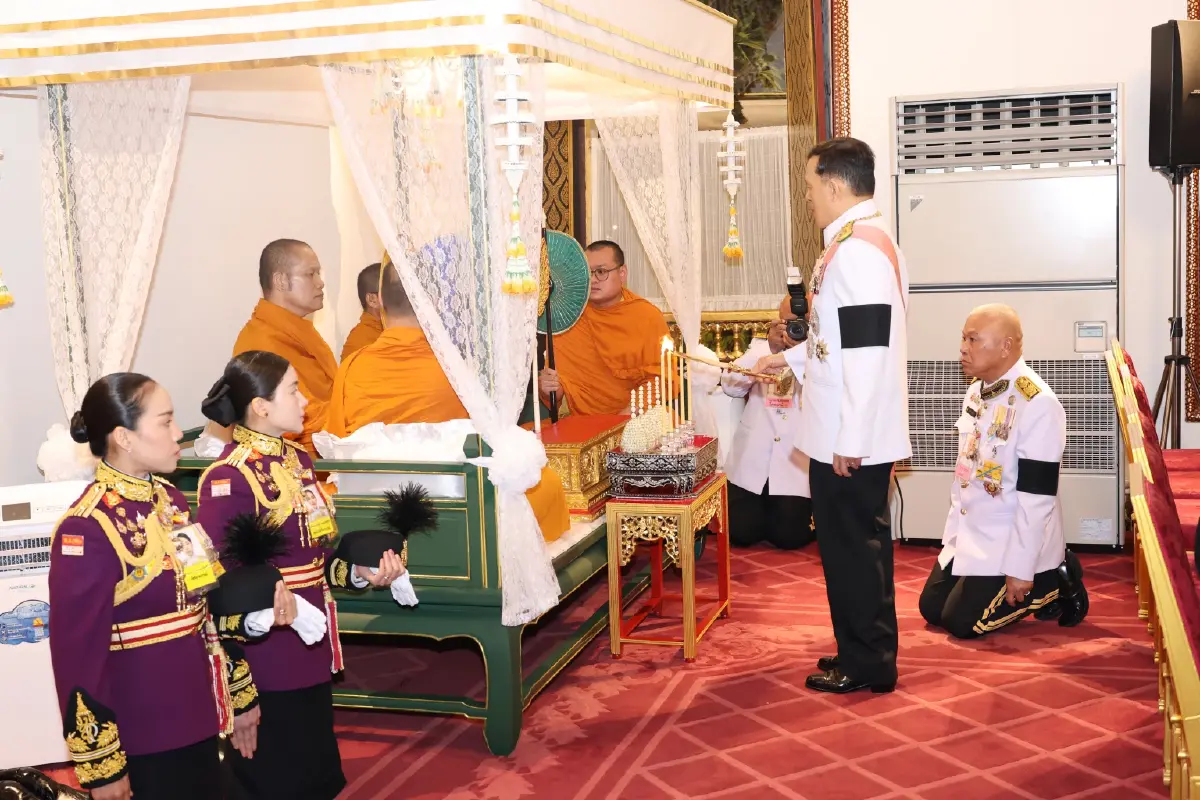ในหลวง-พระราชินี ทรงบำเพ็ญพระราชกุศลสตมวาร 100 วัน 'เจ้าฟ้าพัชรกิติยาภาฯ'