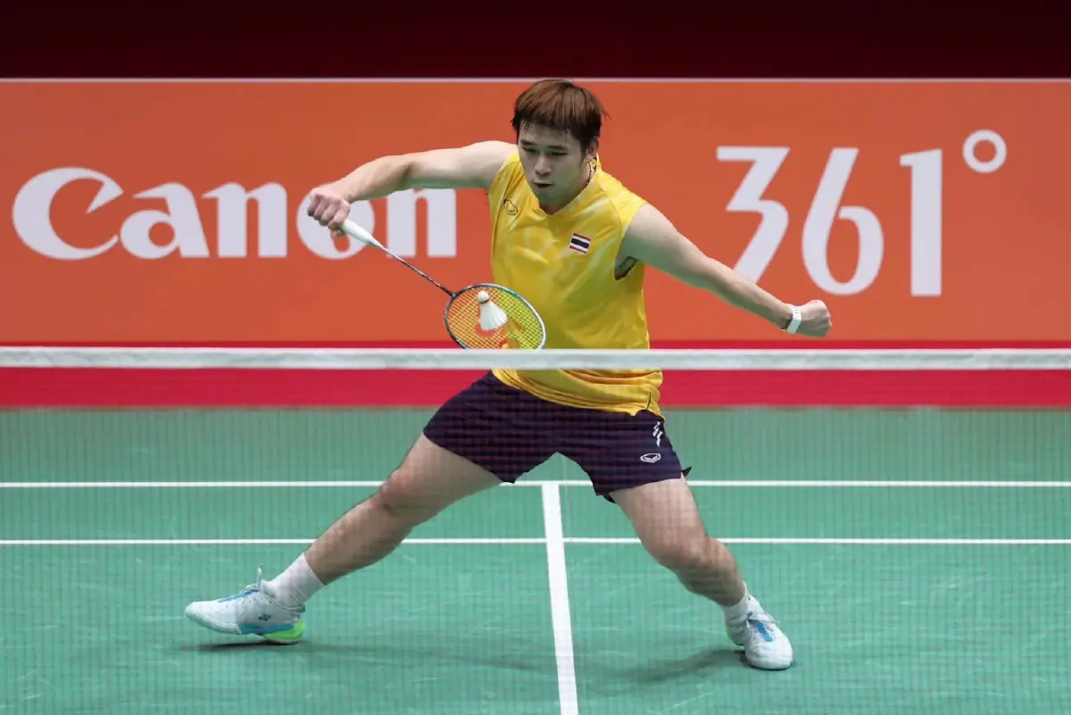ดูสดฟรี แบดมินตัน 'วิว กุลวุฒิ พบ โลห์ คีน ยู' รอบชิงเหรียญทอง เอเชียนเกมส์ 2026