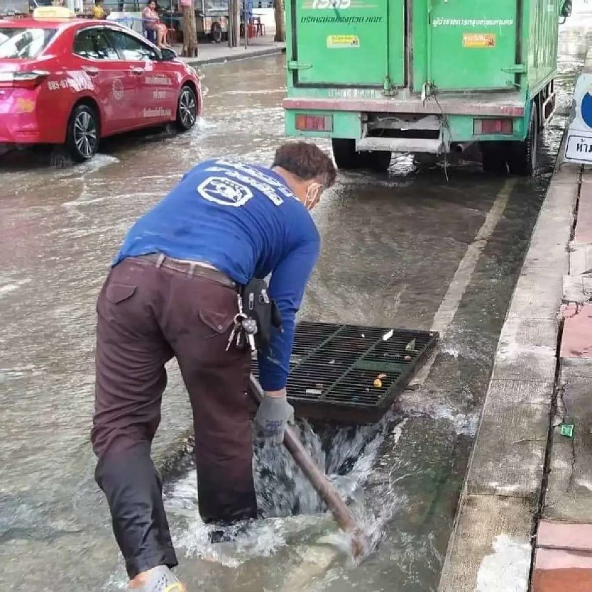 กทม. เฝ้าระวังฝนตกหนัก-น้ำเหนือ 23–27 ก.ย. 69 พร่องน้ำ 1,980 คลอง