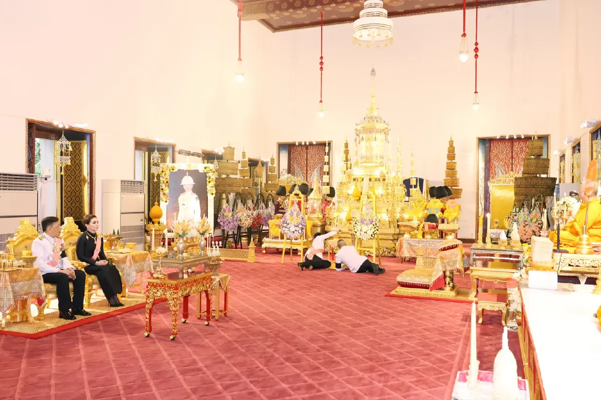 ในหลวง-พระราชินี ทรงบำเพ็ญพระราชกุศลสตมวาร 100 วัน 'เจ้าฟ้าพัชรกิติยาภาฯ'