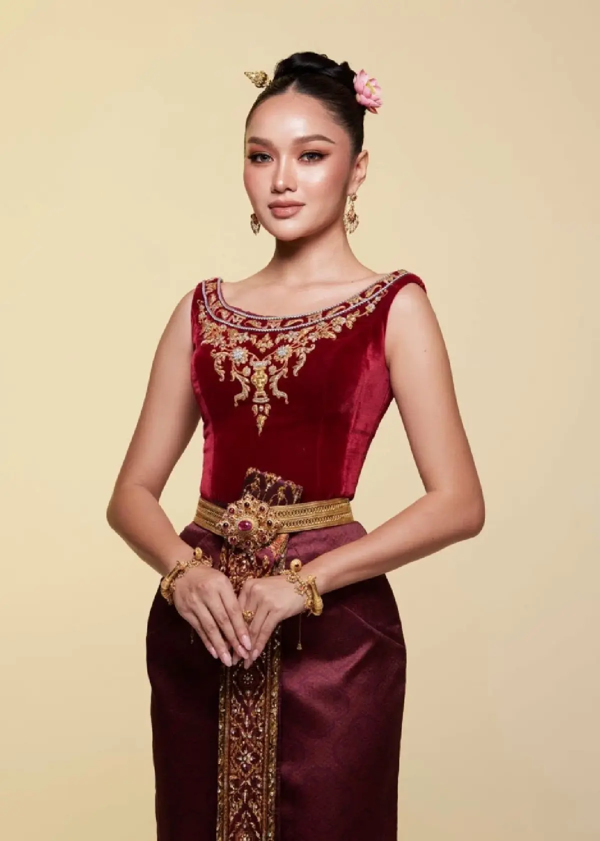 LIVE มงลง เชียร์ น้ำผึ้ง กานต์ธีรา ถ่ายทอดสด Miss World 2026 รอบตัดสิน