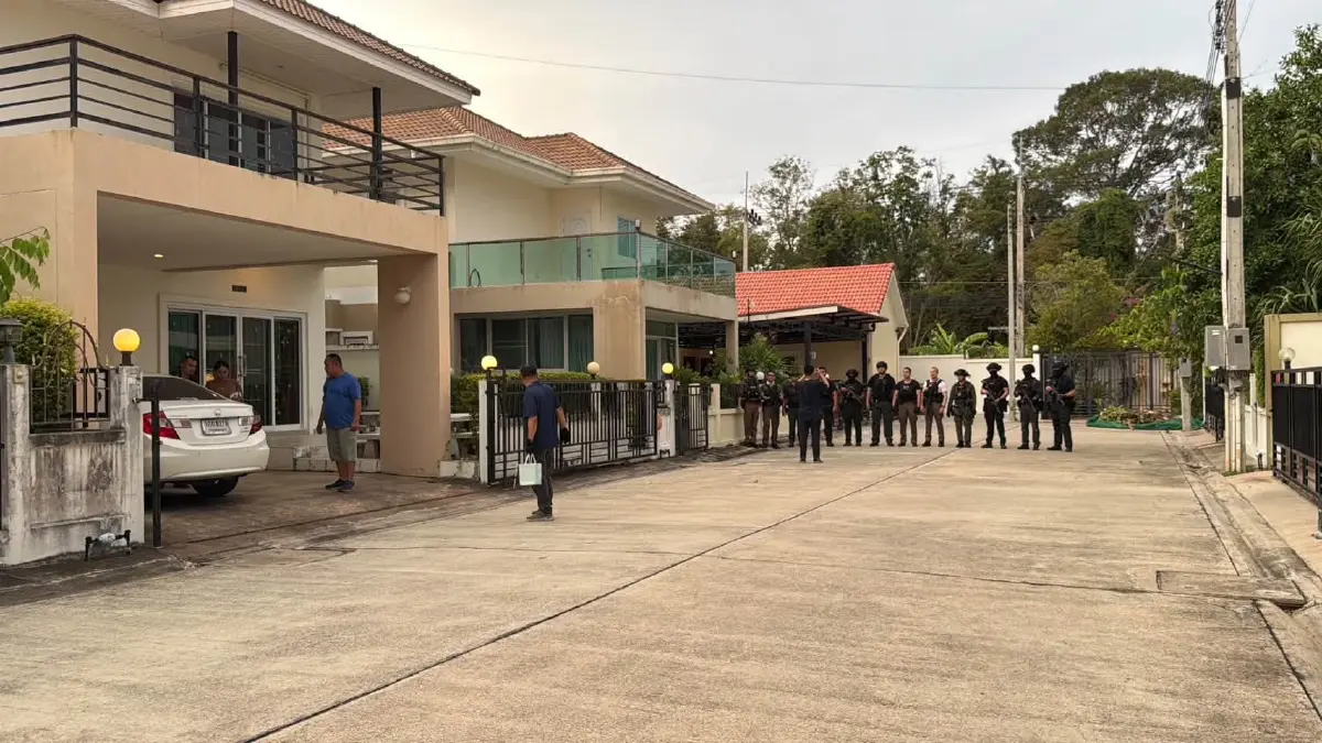 หมวดโอ๋ ร่ำไห้กอดลูก มอบตัวกล่อม 18 ชม. หลังยิงเมียดับคาโรงเรียน
