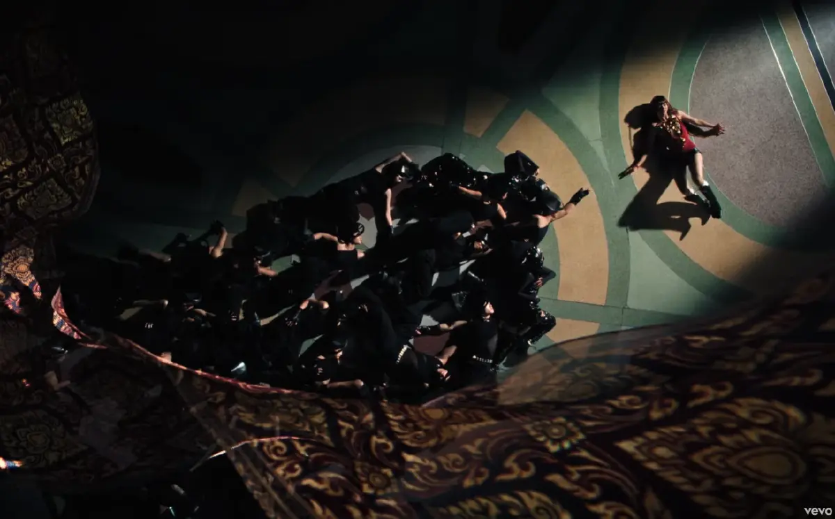 'ลิซ่า LISA' ปล่อย MV 'SaWaDiKa' ขน Soft Power ไทยกระแทกตาคนทั้งโลก