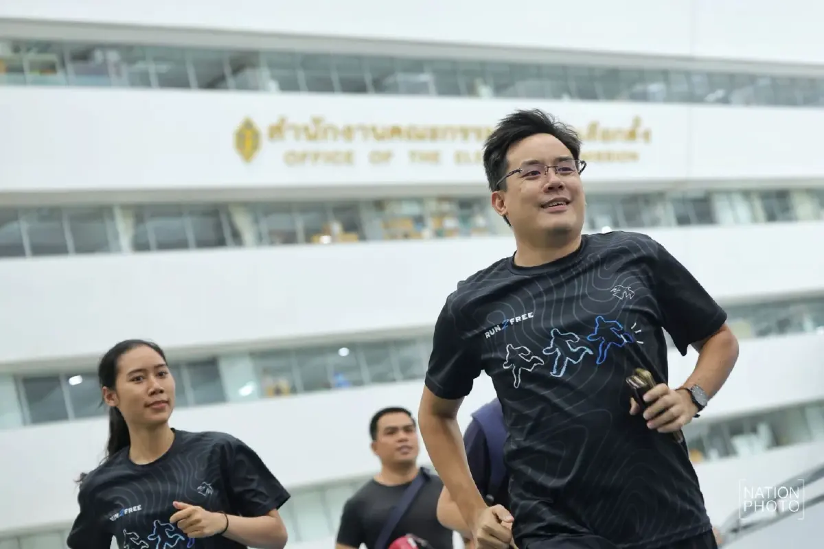อดีตผู้พิพากษา เตือนปูดสำนวนคดีโกง สว.เสี่ยงผิดกฎหมาย แนะเอกสิทธิ์ สส.ลุยศึกซักฟอก