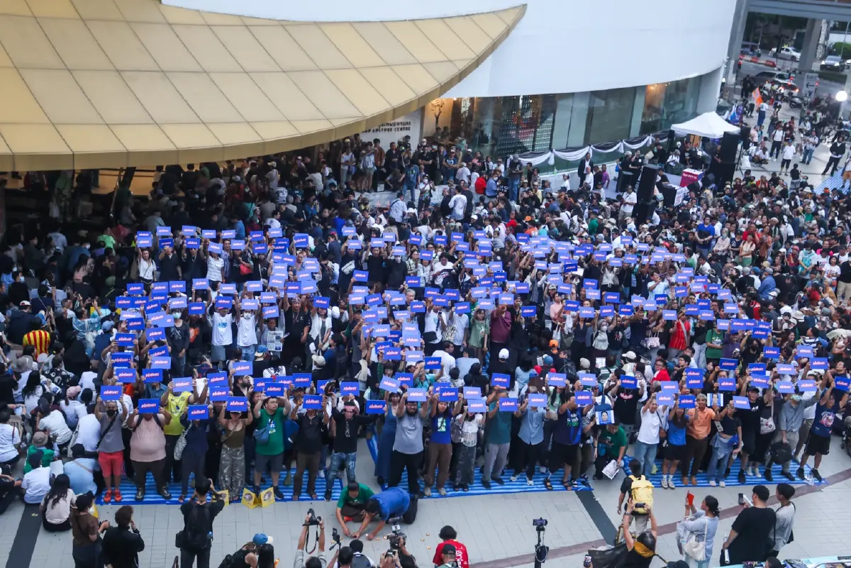 ‘สว.ข้างน้อย’ ผนึก ‘ฝ่ายค้าน’  ชงรื้อ ‘กกต.-ระบบเลือกตั้ง’