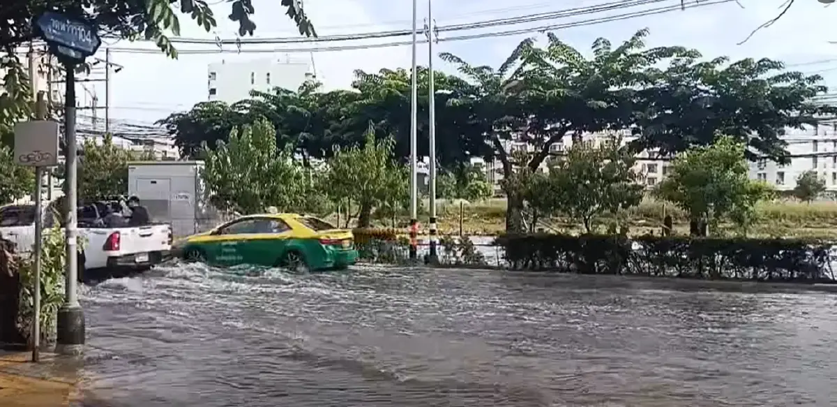 ฝนไม่ตก แต่น้ำไม่ลด อัปเดตพื้นที่น้ำท่วมขัง กทม. และปริมณฑล ล่าสุด