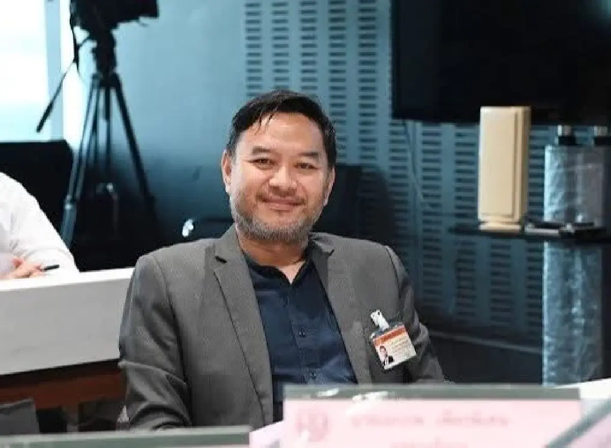 'หมอเอก' คู่แค้นส้ม ก๊กลูกเทพ 'โทรโข่ง' สถานการณ์สู้รบ