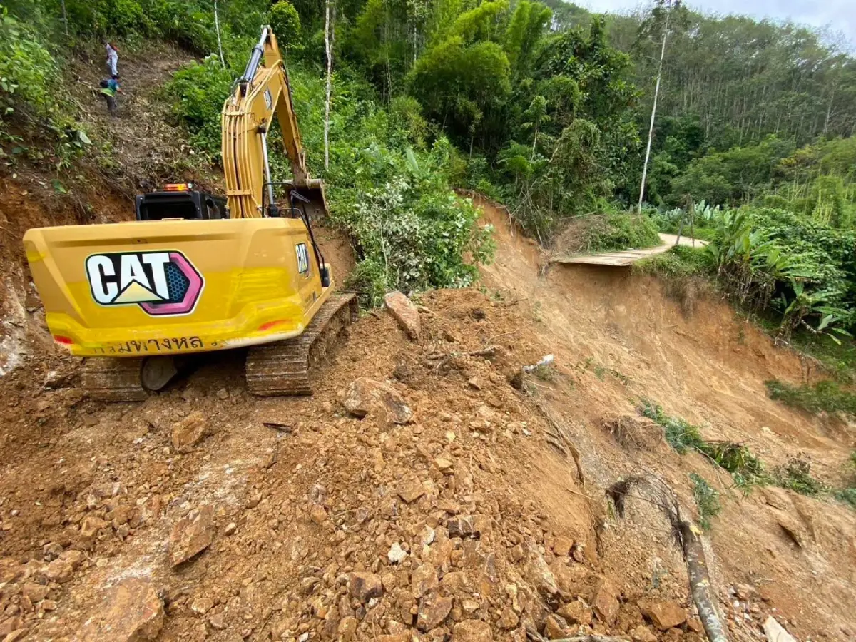 ลุยเดินหน้าตัดทางเบี่ยงเส้นทางเขาสก บรรเทาเดือดร้อนประชาชน