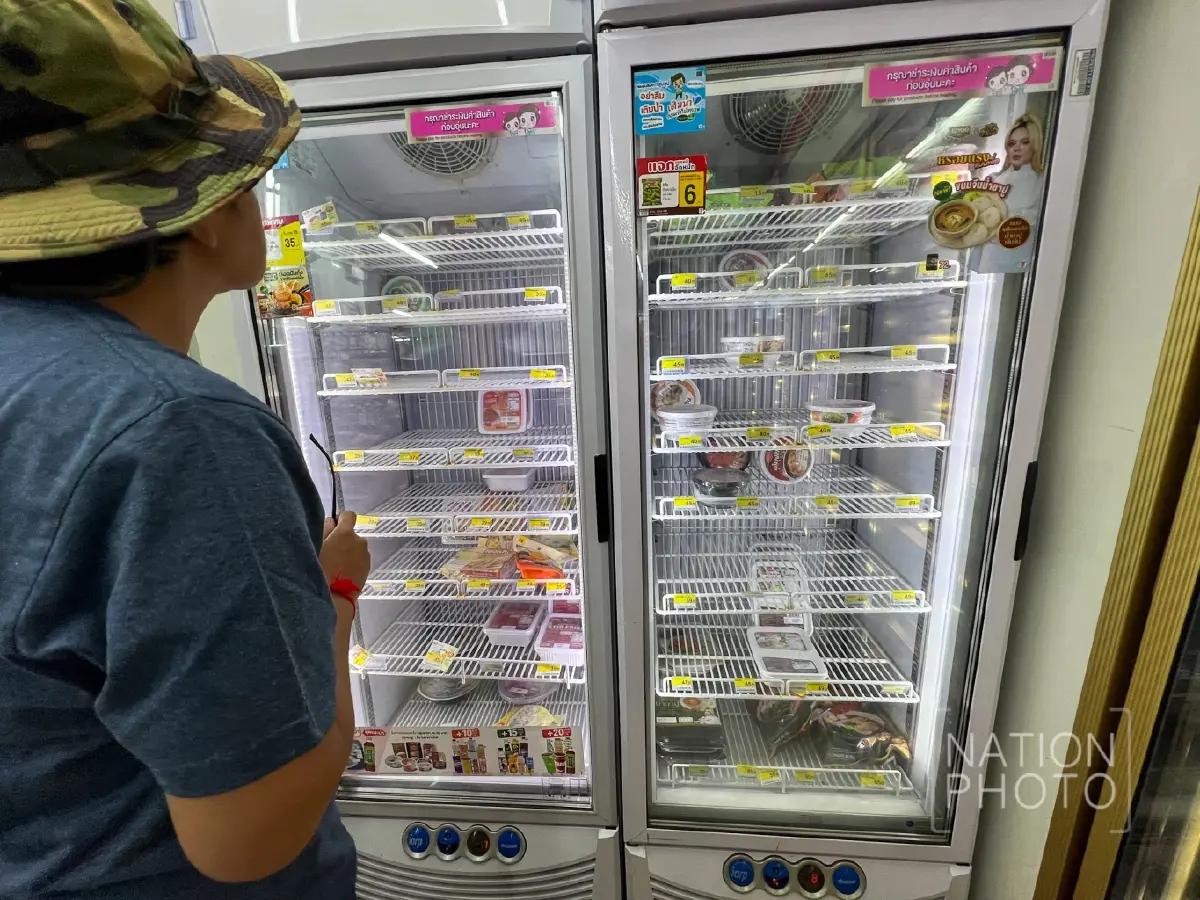ใครทันใครได้! น้ำท่วมกรุงเทพ 2569 รัชดาฯ โคม่า ตุนอาหาร 7-11 เกลี้ยง พบฝนแช่อีก