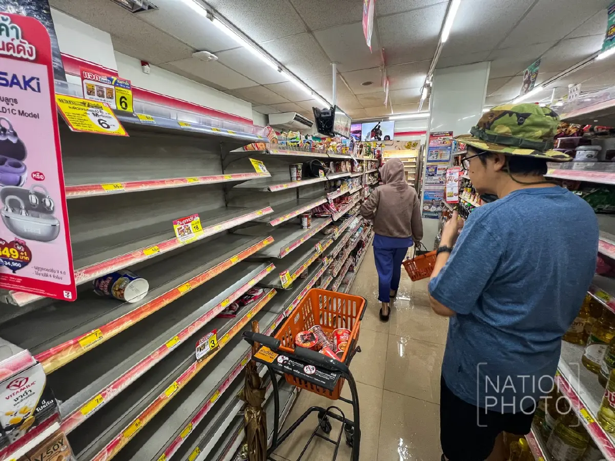 ใครทันใครได้! น้ำท่วมกรุงเทพ 2569 รัชดาฯ โคม่า ตุนอาหาร 7-11 เกลี้ยง พบฝนแช่อีก
