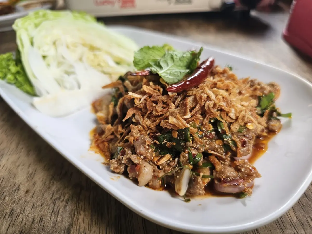 ‘ฮาน่าเตี๋ยวเนื้อตุ๋น’ เสรีไทย 53 น้ำซุปเข้มข้น จากกระดูกวัว