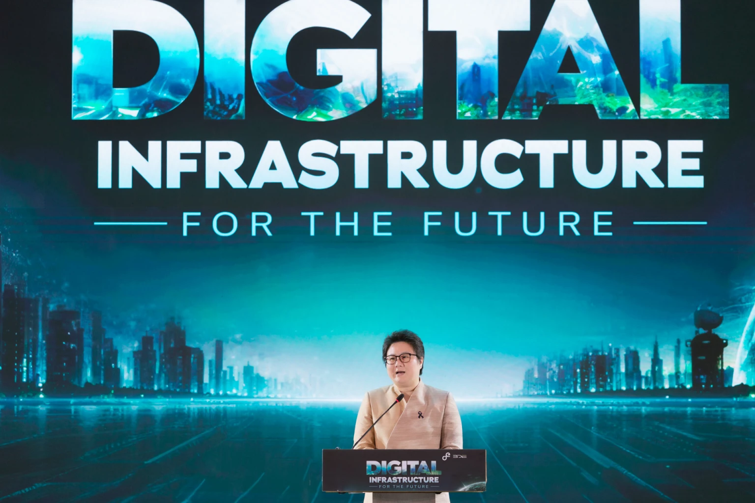 ดีอีกางโรดแมปปักธงฮับ ‘ดิจิทัล–AI’ อาเซียน ดันเม็ดลงทุนพุ่ง 6.41 แสนล้านบาท