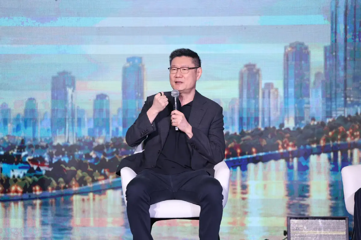 ‘MFEC’ ถอดรหัสพัฒนาคนยุคใหม่ ชูยุทธศาสตร์ ‘ทำงานผ่านเอไอ’ ทลายข้อจำกัดต้นทุน-เวลา 