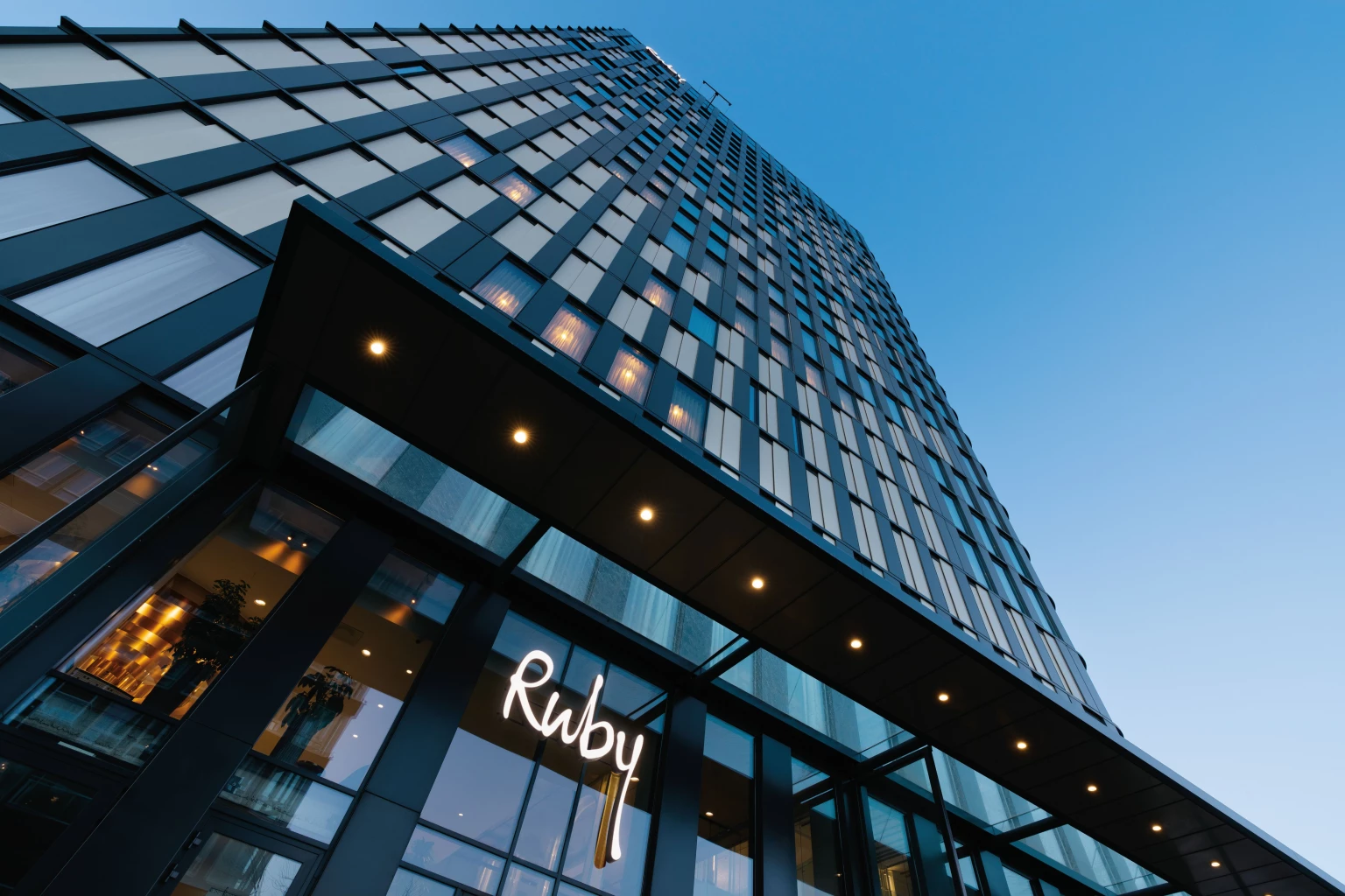 AWC ผนึก IHG ปักธงแบรนด์โรงแรมใหม่ ‘Ruby’ ย่านสีลม-สาทร แห่งแรกในไทยและเอเชียแปซิฟิก