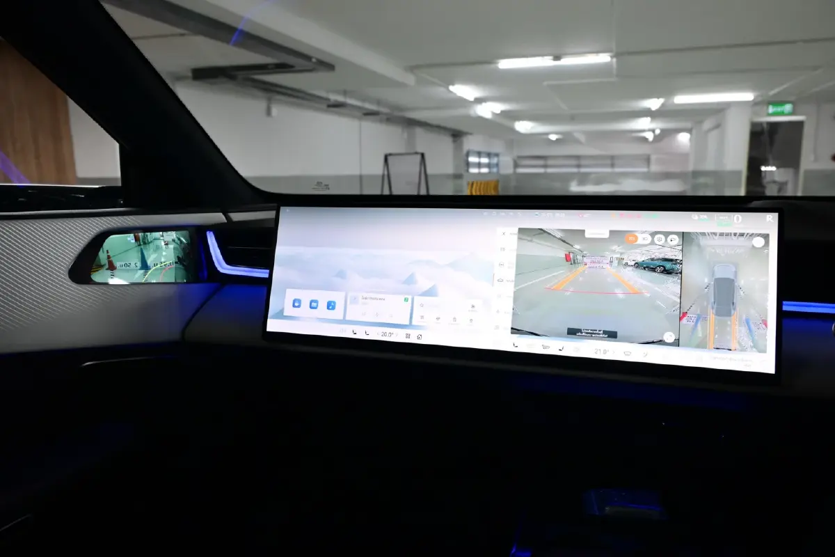 มาสด้า CX-6e   นิ่ง คุมง่าย อารมณ์ธรรมชาติ เดินทางไกลไม่เหนื่อย 