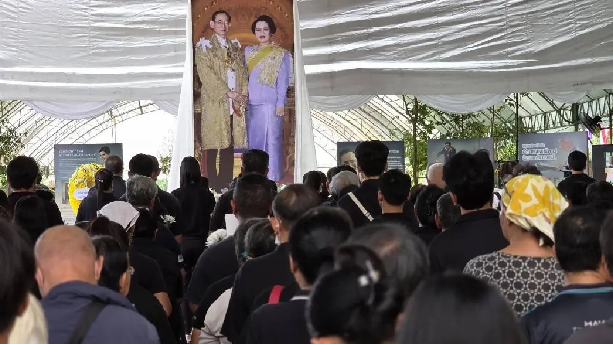 1 ทศวรรษแห่งความคิดถึง พิพิธภัณฑ์การเกษตรฯ ตักบาตรน้อมรำลึก ร.9