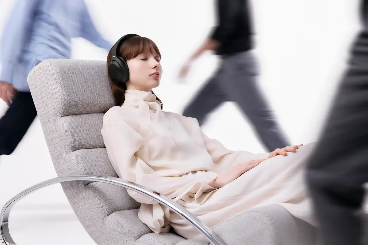 "ชู่ววว!" รู้จัก 'Sony WH-1000XM4C' หูฟังพกง่ายจัด ตัดเสียงรบกวนขั้นเทพ