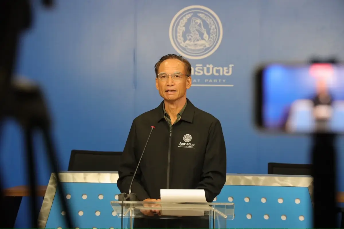 ยี่ห้อ ‘ปชป.’ ชำนาญการค้าน  ซักฟอกเดิมพัน ‘มือเก๋า’ กู้ศรัทธา