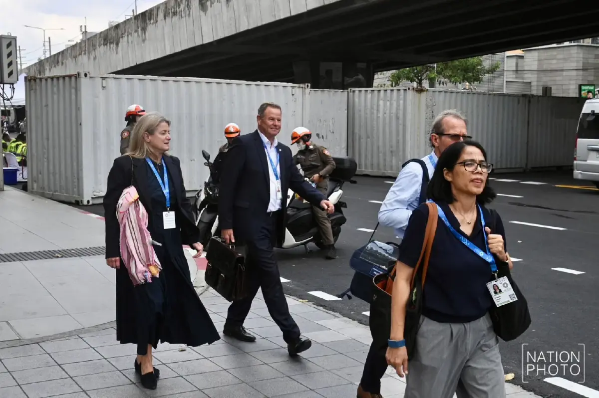 ปิดล็อกแยกพระราม 4 ตั้งตู้คอนเทนเนอร์คุมเข้ม รับประชุม IMF-World Bank 2026