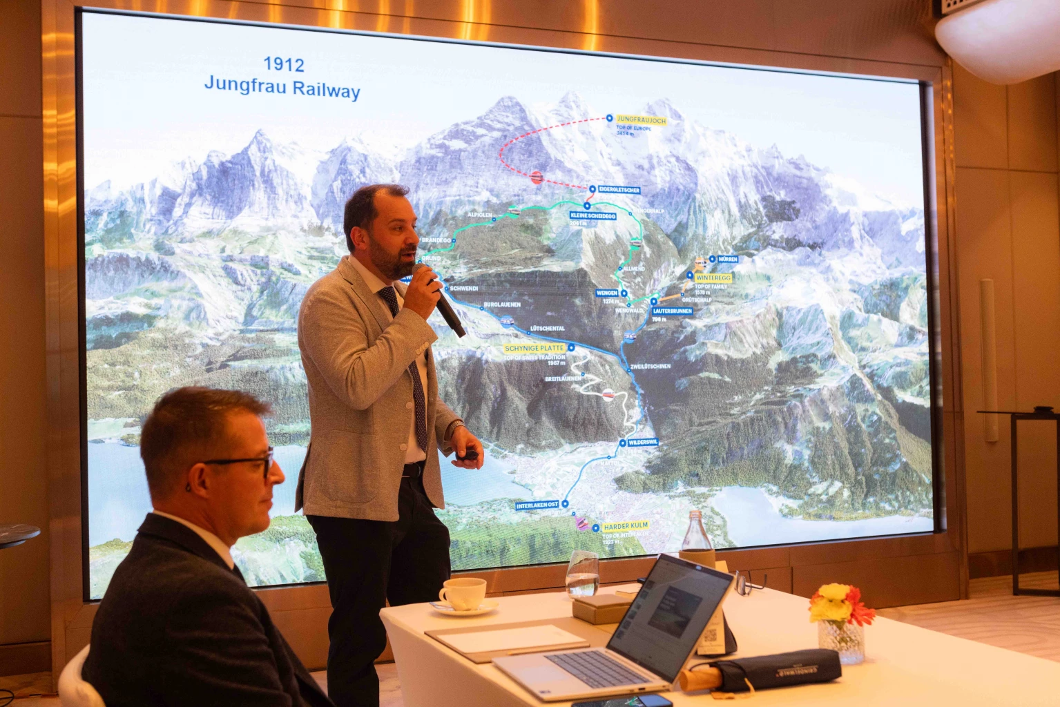 ปักหมุดเที่ยวเทือกเขาแอลป์ 4 ฤดู กับ 'Jungfrau Railways' รถไฟร้อยปีสวิตเซอร์แลนด์