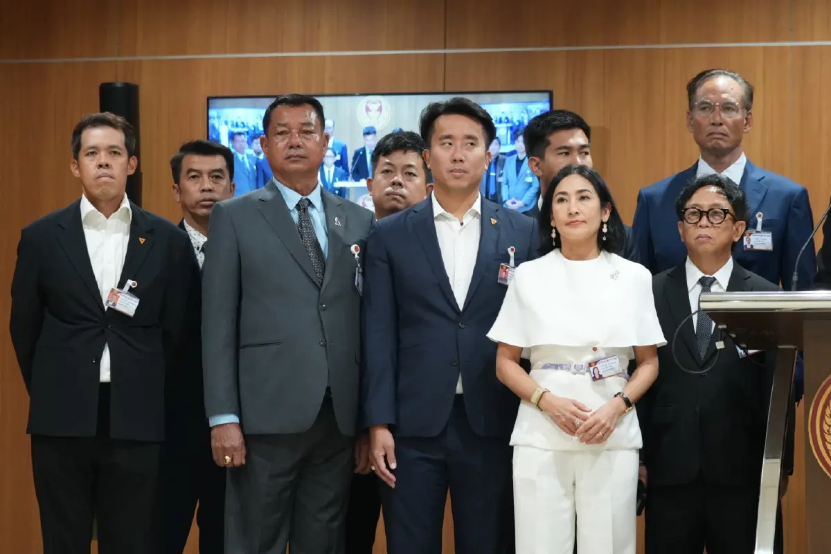 เปิดพฤติการณ์ ’นายกฯ-17 รมต.น้ำเงิน’ ฝ่ายค้านลากขึ้นเขียงซักฟอก