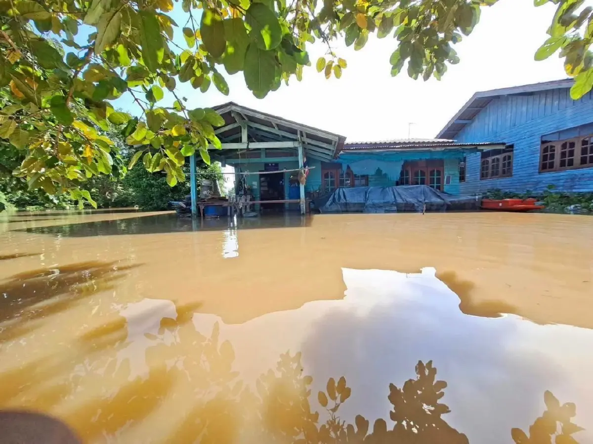 น้ำท่วม 21 จังหวัด - กทม. กระทบกว่า 1 ล้านครัวเรือน เฝ้าระวังฉะเชิงเทราน้ำเพิ่มขึ้น