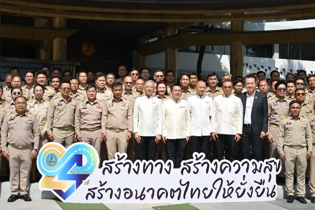 'พิพัฒน์' เร่ง ทช.อัดเม็ดเงิน 4.5 หมื่นล้าน กระตุ้นเศรษฐกิจปี 70