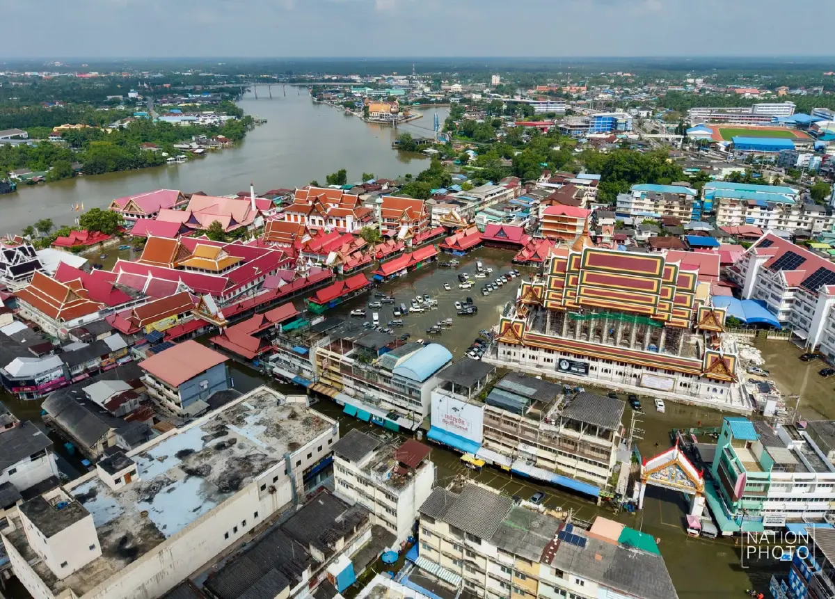น้ำทะเลหนุนสูง เอ่อล้นท่วมชุมชนตลาดแม่กลอง-ตลาดน้ำอัมพวา สมุทรสงคราม