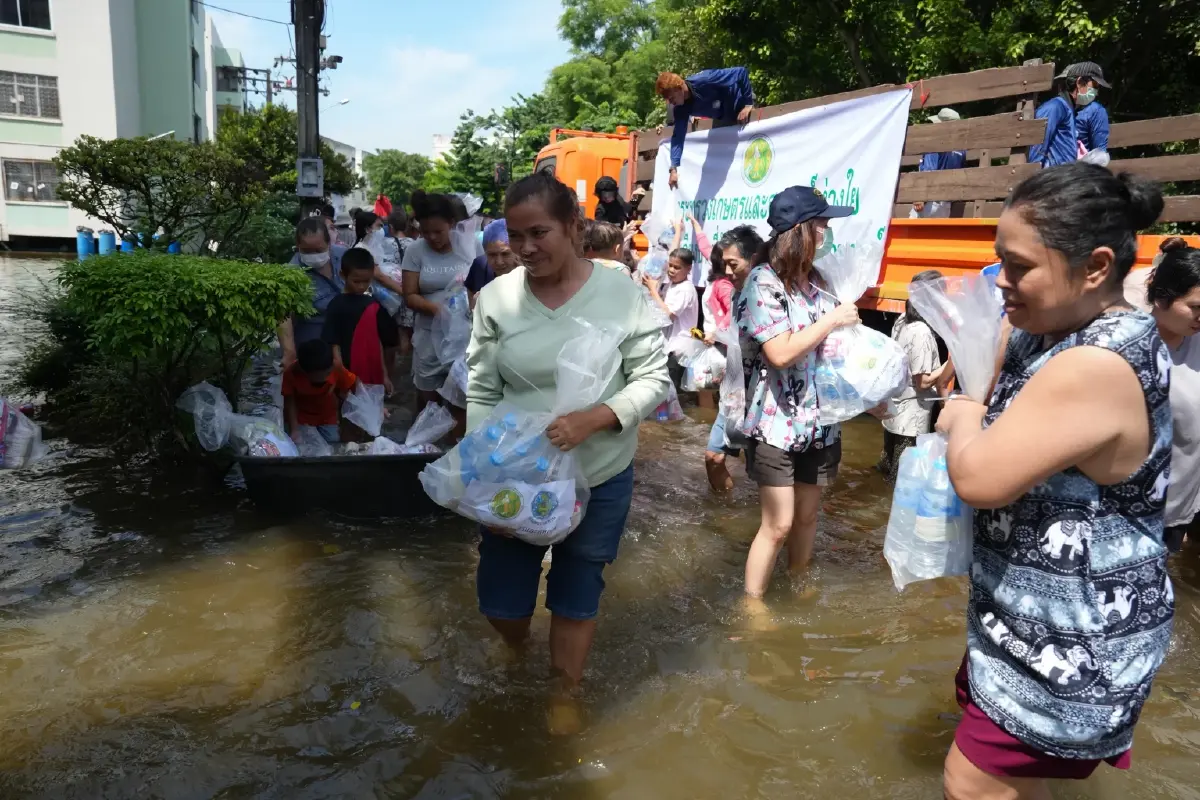 น้ำท่วม กทม. กรมชลประทาน ทัพหลังสุดแกร่ง  อีกหนึ่งหน่วยงาน ที่ร่วมแก้ไข วิกฤติน้ำท่วมกรุง
