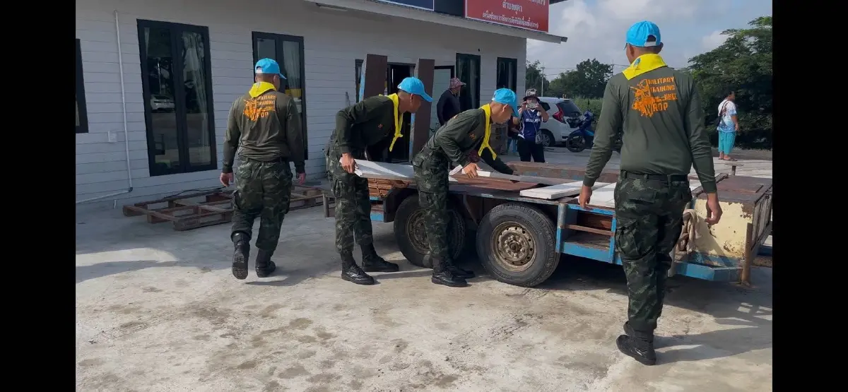 'ปลัด กห.' ห่วงผู้ประสบภัยน้ำท่วม ผนึกกำลังทหาร-กาชาด สร้างบ้านผู้รับผลกระทบ