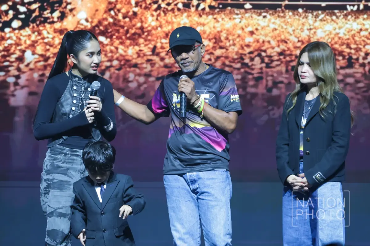 ฮอตเกินต้าน 'เนเน่ รอยัล' เสิร์ฟความฟินใกล้ชิดแฟนชาวไทย