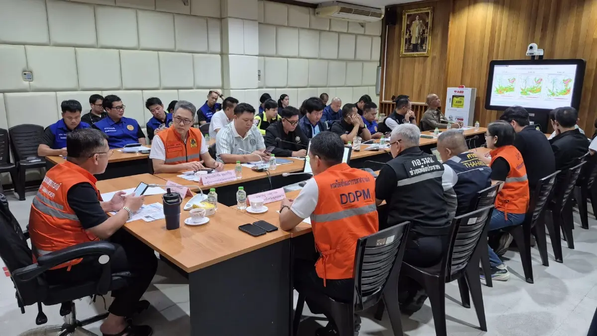 สถานการณ์น้ำท่วมสมุทรสงคราม 3 ต.ค.69 ระดมเครื่องผลักดันน้ำสู้ทะเลหนุน