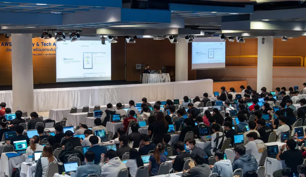 ตลาดงานหดแต่ AI โต 29.6% ม.ศรีปทุม ผนึก AWS–ERT เร่งปั้น AI Talent ป้อนตลาด