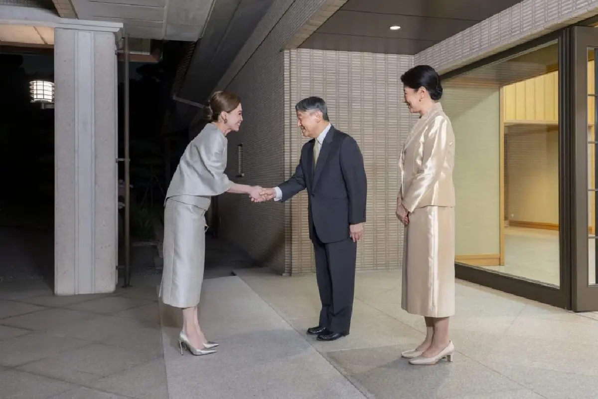 พระราชินี เข้าเฝ้าฯ สมเด็จพระจักรพรรดิ สมเด็จพระจักรพรรดินีแห่งญี่ปุ่น ณ พระราชวังอิมพีเรียล