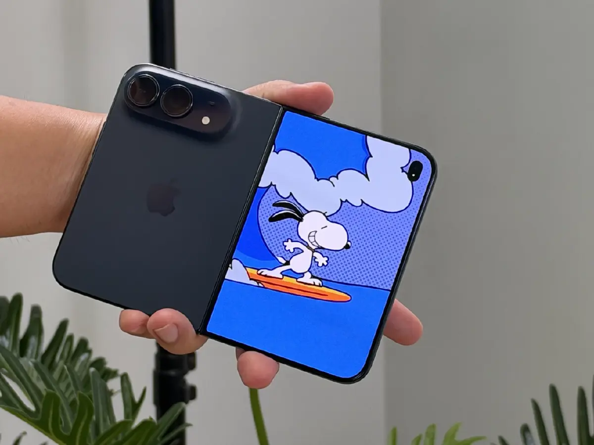 จับเครื่องจริง 'iPhone Duo' ทำไมถึงเป็นสมาร์ตโฟนจอพับราคาสูง แต่น่าลงทุน?