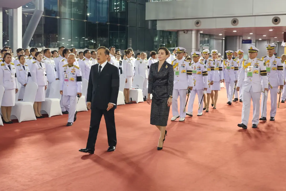 ในหลวง-พระราชินี เสด็จฯ ไปทรงเปิด ‘สถานีกลางกรุงเทพอภิวัฒน์’