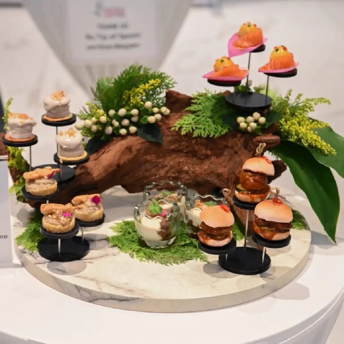แม่ประนอม หนุนเชฟรุ่นใหม่ผ่านเวที Gourmet & Cuisine Young Chef 2026 ดันวงการอาหารไทย