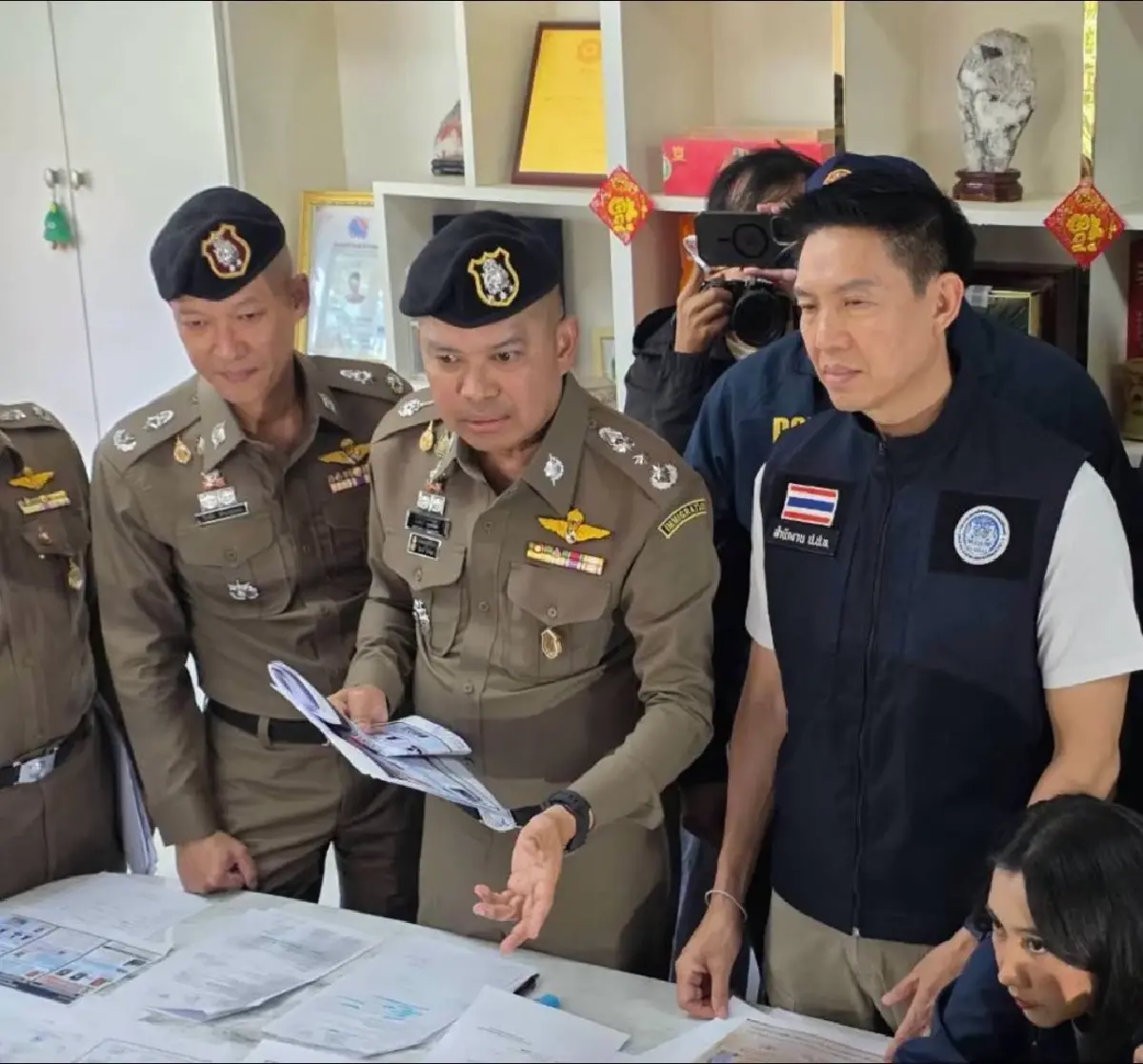 จับ 36 คน วงจร 'พ่อไทยทิพย์' งานเข้า 8 โรงพยาบาลรัฐ-เอกชน ลั่น 46 หมายจับ