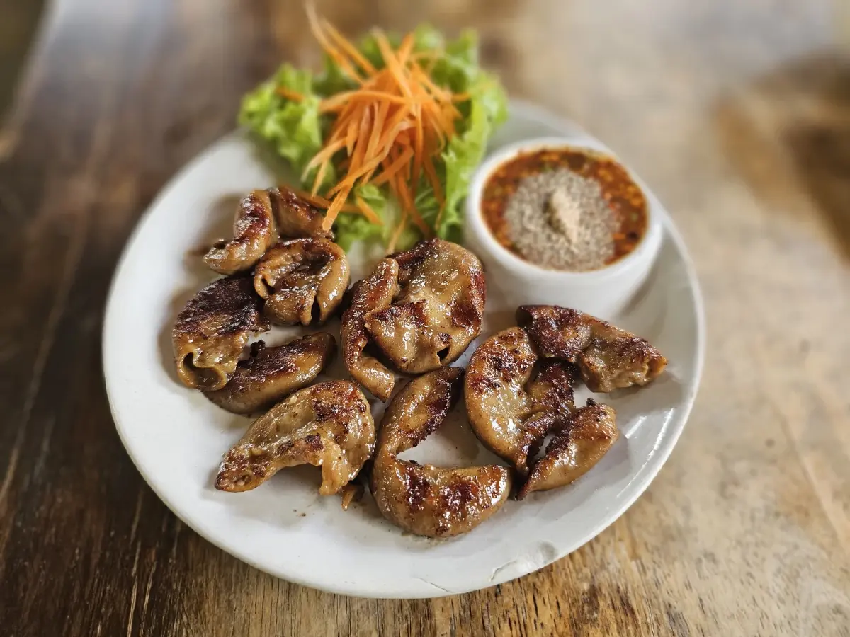‘ฮาน่าเตี๋ยวเนื้อตุ๋น’ เสรีไทย 53 น้ำซุปเข้มข้น จากกระดูกวัว