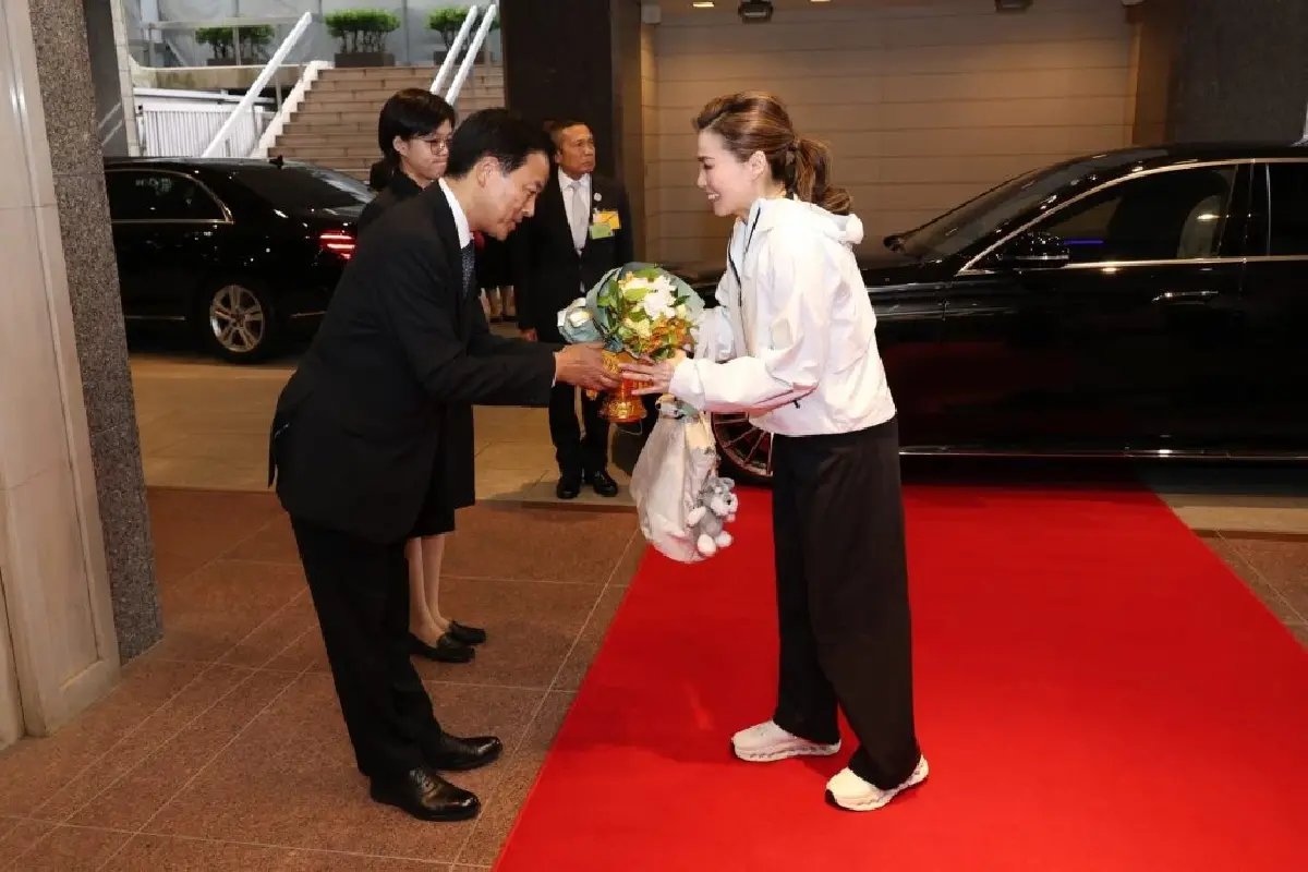 พระราชินี เข้าเฝ้าฯ สมเด็จพระจักรพรรดิ สมเด็จพระจักรพรรดินีแห่งญี่ปุ่น ณ พระราชวังอิมพีเรียล