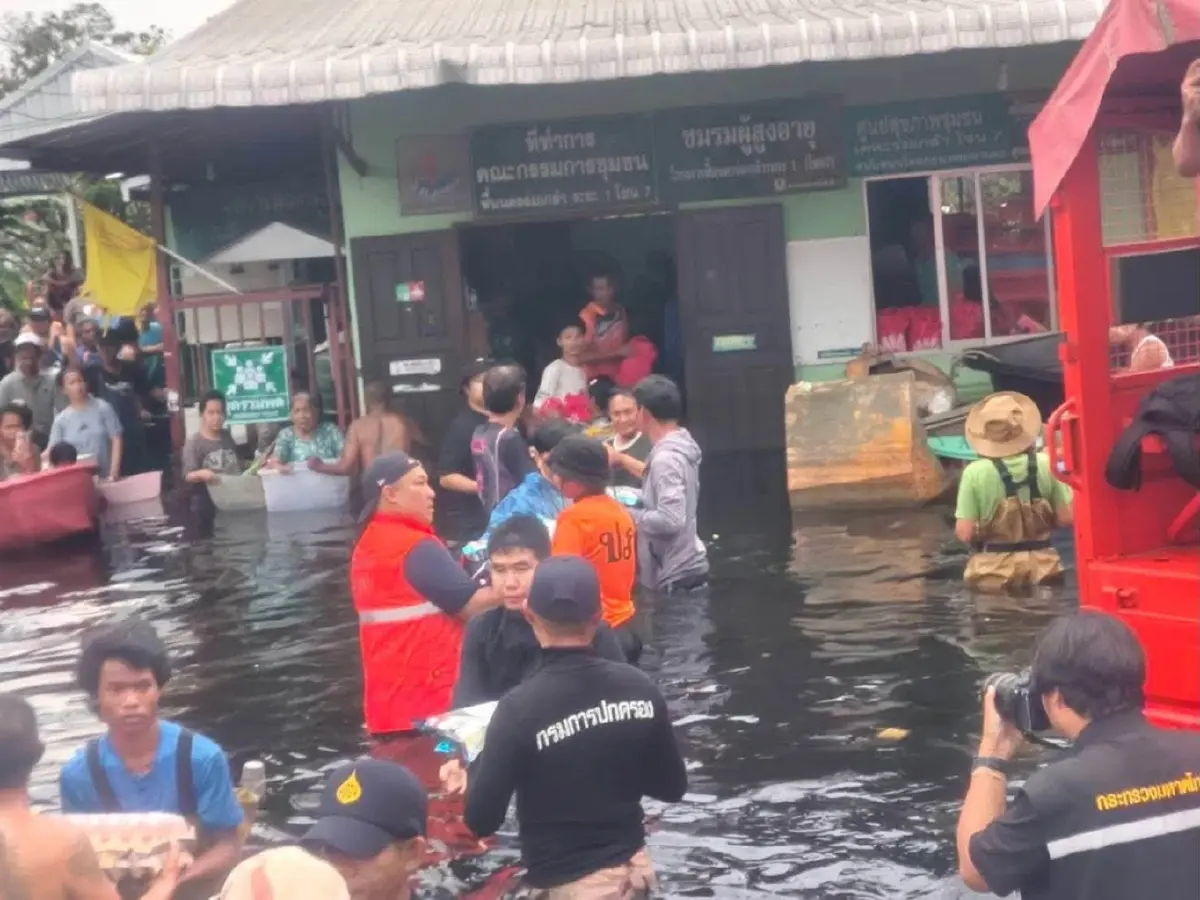 สรุปน้ำท่วม 27 จังหวัด - กทม. กระทบ 3.2 ล้านคน ฝนระลอกใหม่จ่อถล่ม