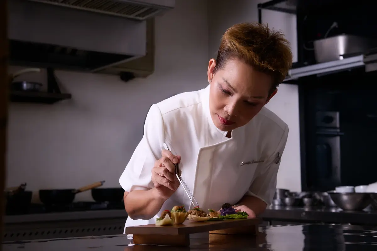 'ขวัญทิพย์' จากวังเทวะเวสม์และอาหารใต้สูตรทุ่งสง ส่งต่อถึงรุ่นลูก