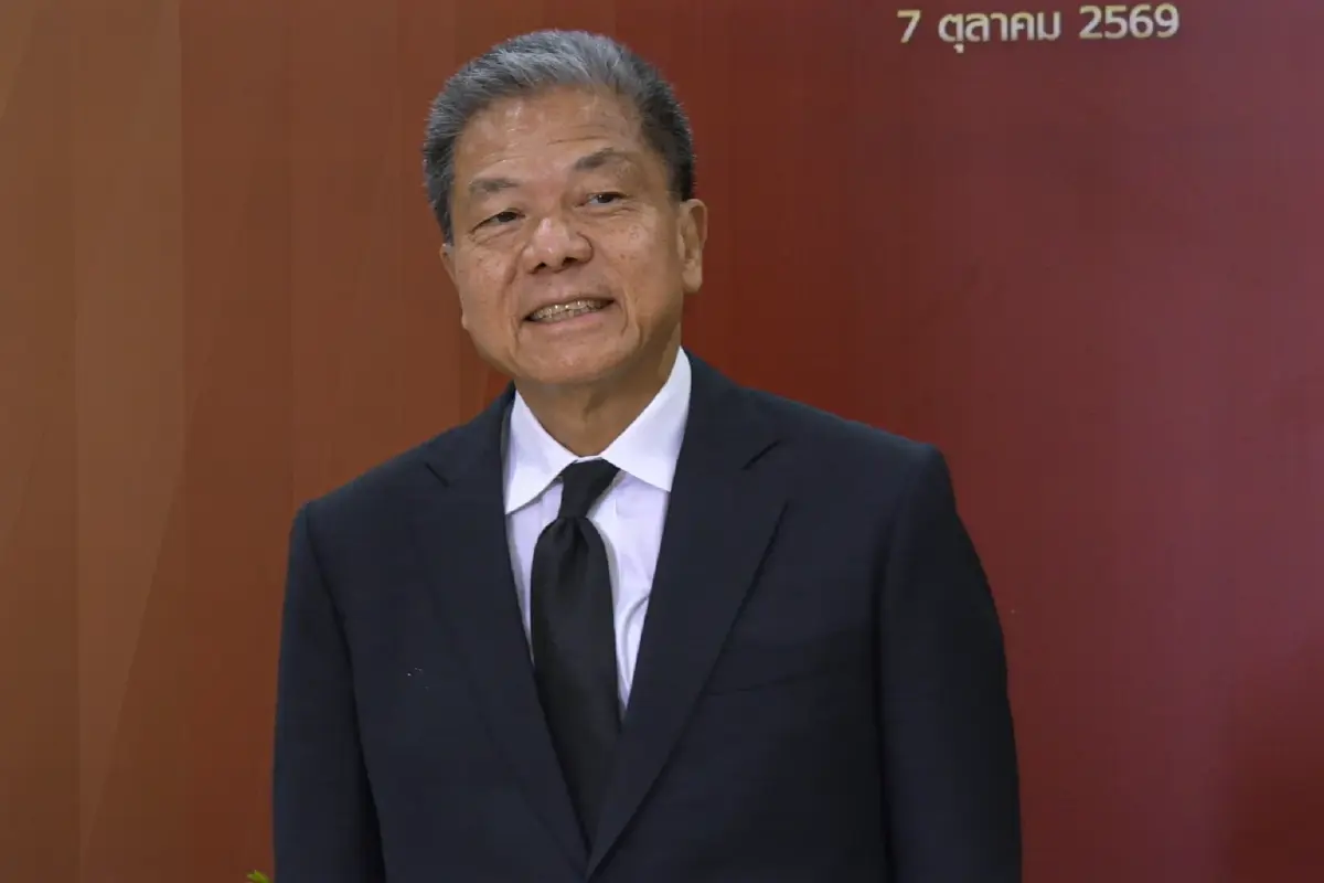 15 ปี กสทช.สุดขม! ‘หมอสรณ’ เผชิญมวลชนไล่ ปมร้อนสถานะขาดคุณสมบัติประธานฯ
