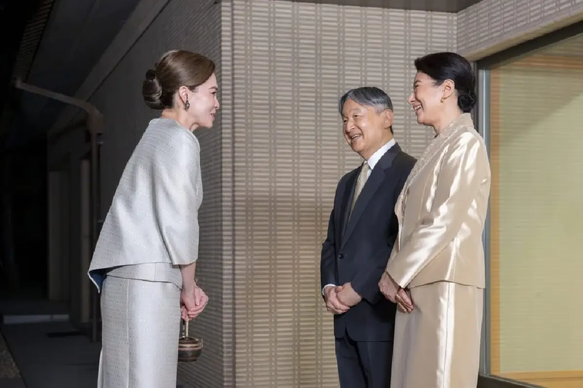 พระราชินี เข้าเฝ้าฯ สมเด็จพระจักรพรรดิ สมเด็จพระจักรพรรดินีแห่งญี่ปุ่น ณ พระราชวังอิมพีเรียล