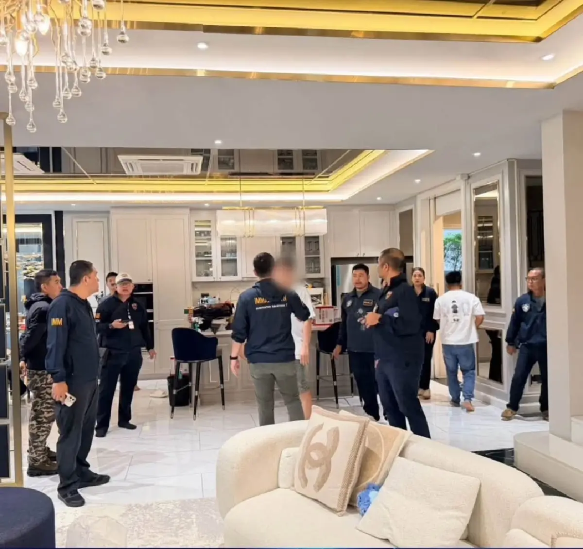 เสียหาย 200 ล้าน เช็กบิลมิจฯเช่าบ้านหรูหลอกนักศึกษา ยึดทรัพย์ 100 ล้าน